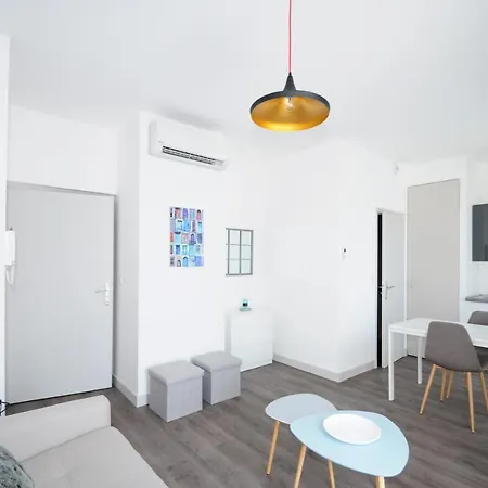 Apartamento Les Trois Mai Cannes Exterior foto